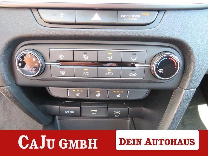 Neu Kia Ceed Sportswagon 140 PS (102 kW) 2026 Weiß Kombi