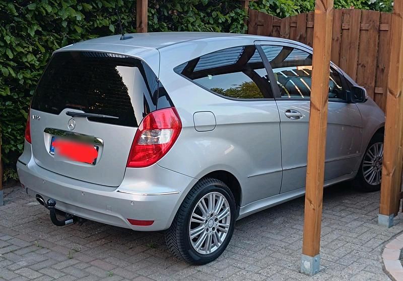 Gebraucht Mercedes A170 116 PS (85 kW) 2009 Silber Kleinwagen