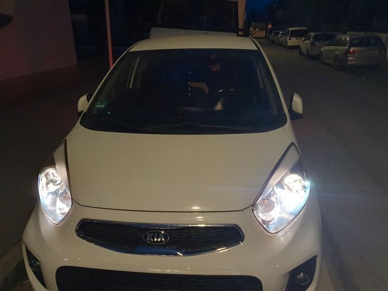 Weiß Gebraucht 2017 Kia Picanto Spirit Kleinwagen | 10.000 € - Bild 1/4