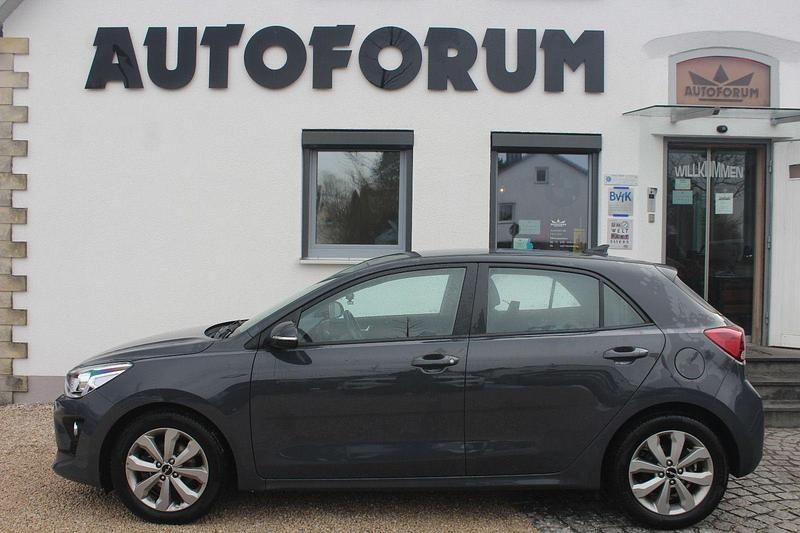 Gebraucht Kia Rio Vision 101 PS (74 kW) 2022 Grau Kleinwagen