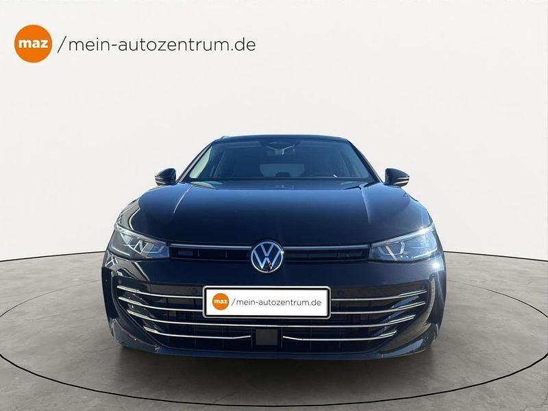 Usata VW Passat Elegance 150 CV (110 kW) 2025 Nero Station wagon