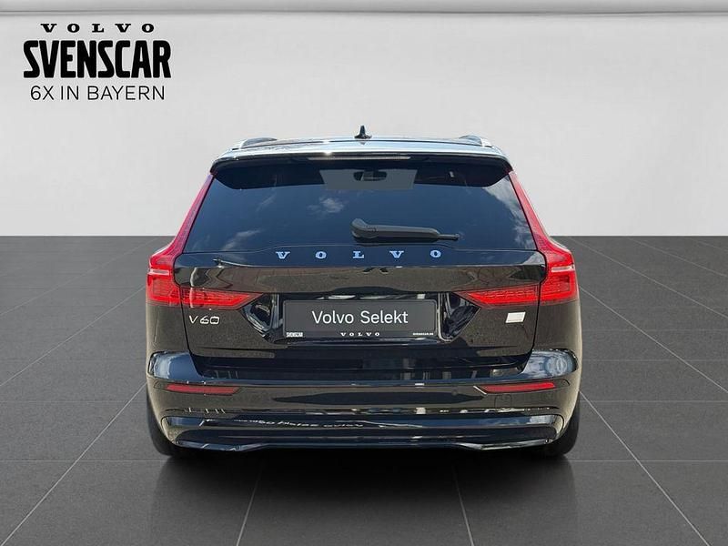 Gebraucht Volvo V60 Ultimate 455 PS (334 kW) 2022 Black stone Kombi