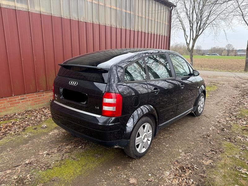 Gebraucht Audi A2 75 PS (55 kW) 2005 Schwarz Kleinwagen
