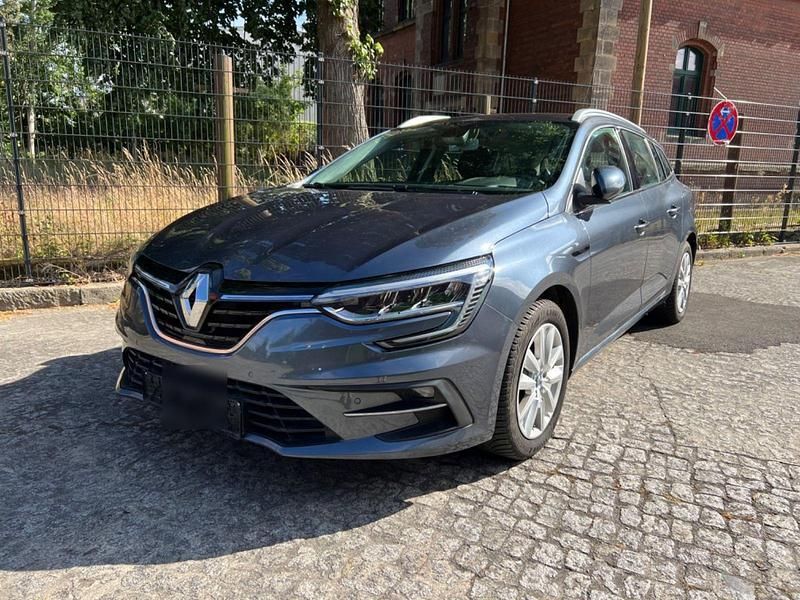 Grau Gebraucht 2022 Renault Mégane IV Zen Kombi | 16.900 € (Superpreis) - Bild 1/4