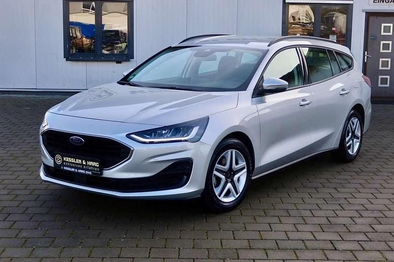 Gebraucht Ford Focus Cool & Connect 120 PS (88 kW) 2023 Silber Kombi