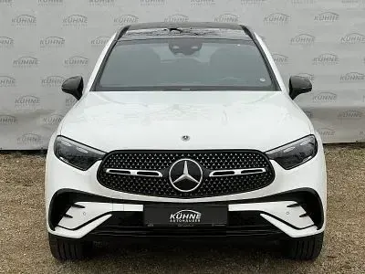 Gebraucht Mercedes GLC300e AMG 333 PS (244 kW) 2024 Weiß, SUV