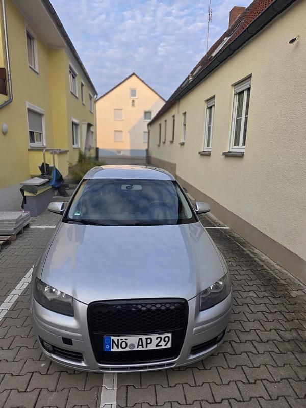 Second-hand Audi A3 105 CP (77 kW) 2005 Gri Hatchback