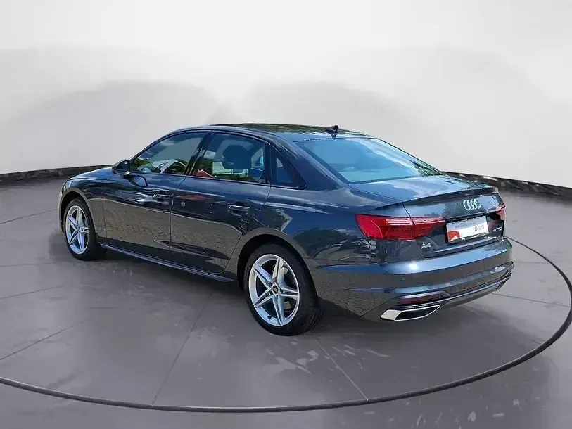 Gebraucht Audi A4 Advanced Plus 204 PS (150 kW) 2022 Grau Limousine