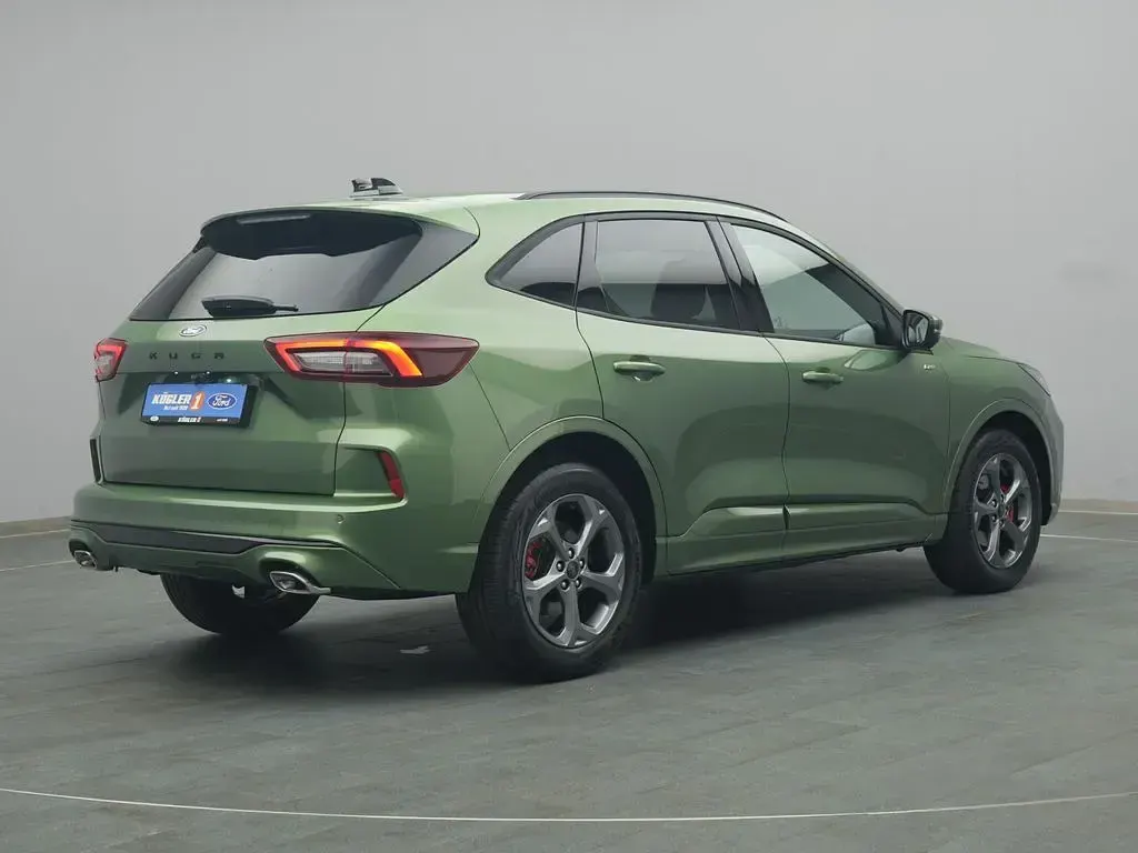 Neu Ford Kuga ST-Line X 186 PS (136 kW) 2025 Grün SUV