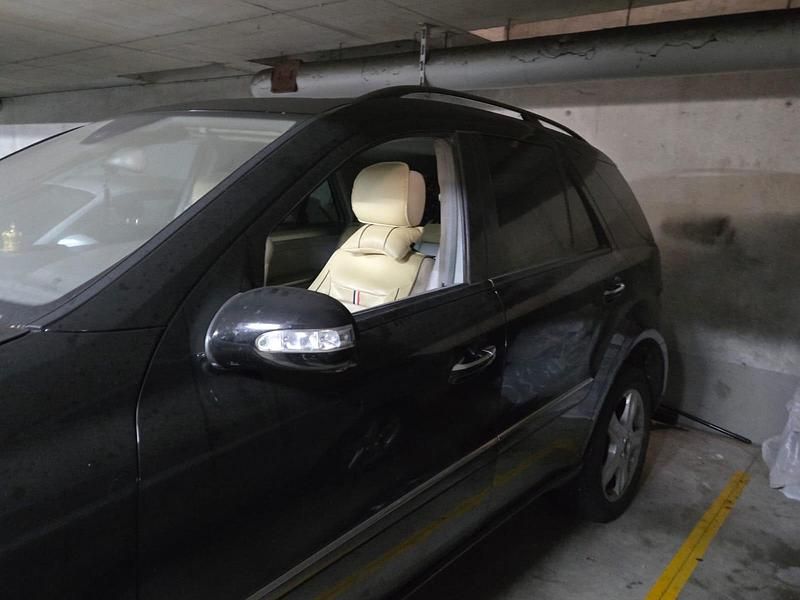 Gebraucht Mercedes ML320 224 PS (164 kW) 2006 Schwarz SUV