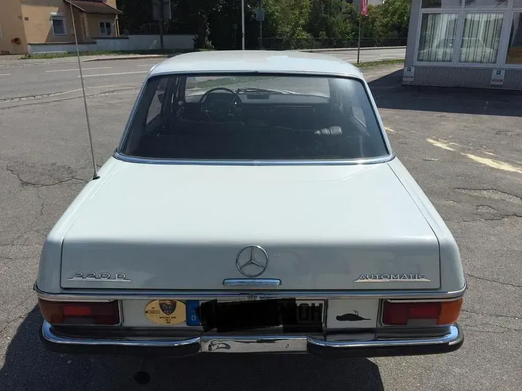 Gebraucht Mercedes W115 60 PS (44 kW) 1970 Weiß Limousine
