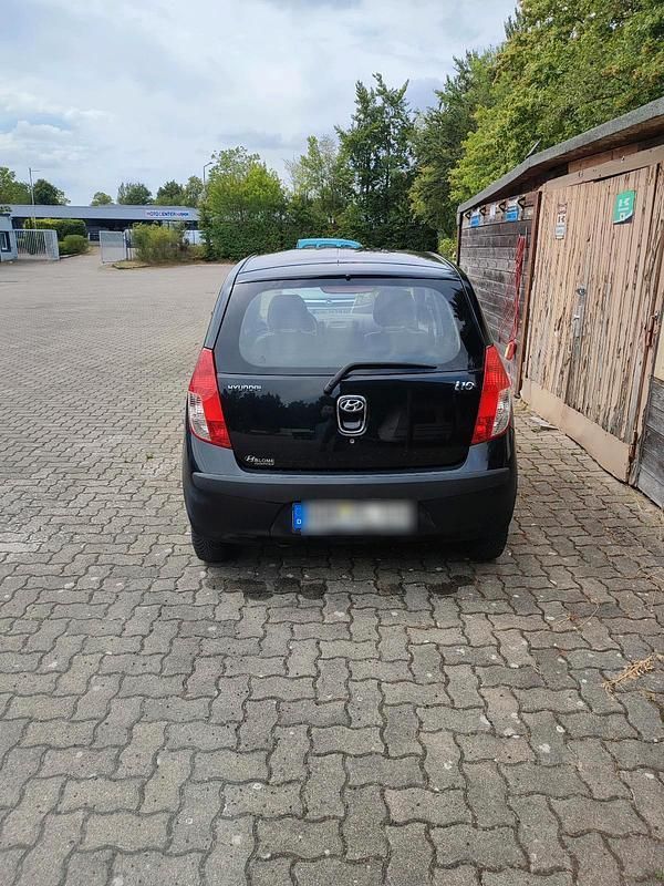 Schwarz Gebraucht 2009 Hyundai i10 Kleinwagen | 2.550 € (Etwas zu teuer) - Bild 1/3
