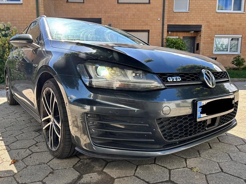 Schwarz Gebraucht 2015 VW Golf VII GTD Kombi | 10.900 € (Fairer Preis) - Bild 1/4