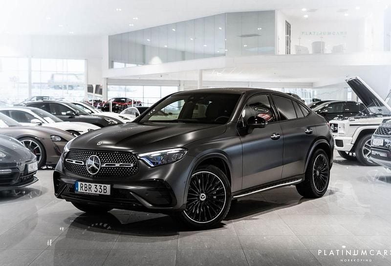 Grau Gebraucht 2024 Mercedes GLC300 AMG Coupé | 66.414 € (Fairer Preis) - Bild 1/4