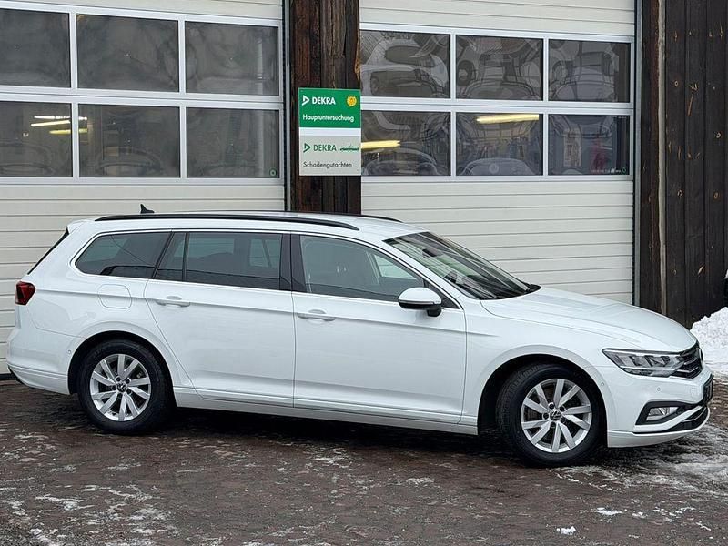 Gebraucht VW Passat Business 150 PS (110 kW) 2020 Weiß Kombi