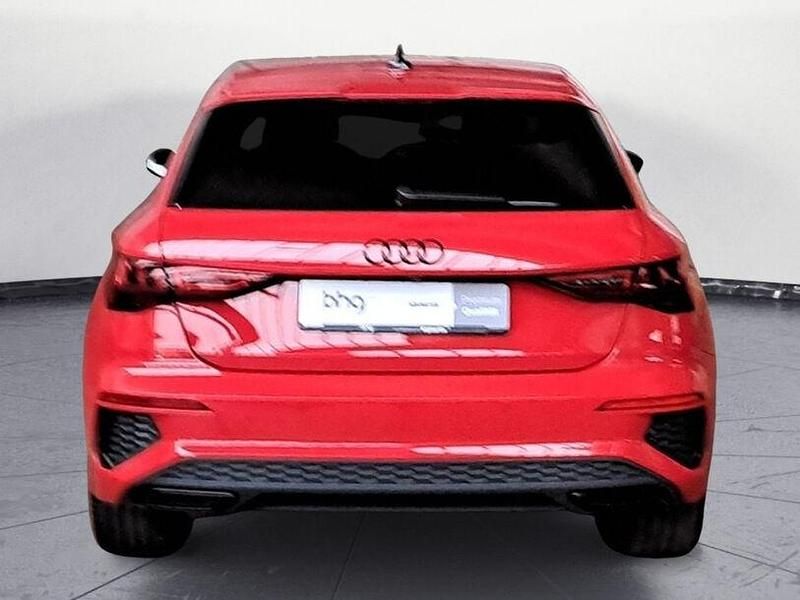 Gebraucht Audi A3 e-tron Advanced 109 PS (80 kW) 2022 Rot Kleinwagen