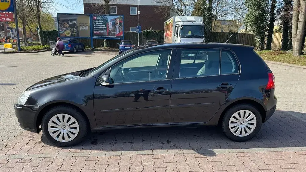 Gebraucht VW Golf V 80 PS (58 kW) 2007 Schwarz Limousine
