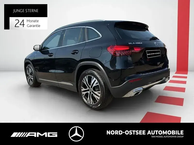 Gebraucht Mercedes GLA200 Progressive 150 PS (110 kW) 2025 Metalliclack kosmosschwarz SUV