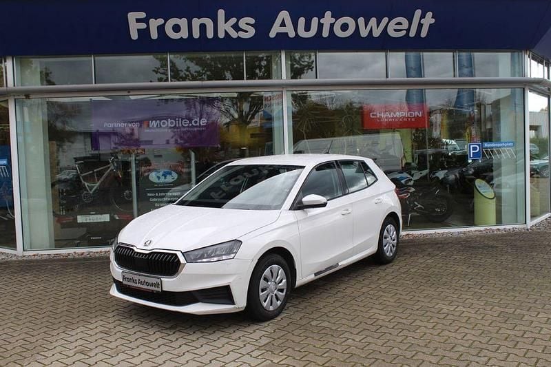 Gebraucht Skoda Fabia Active 65 PS (47 kW) 2022 Weiß Kleinwagen