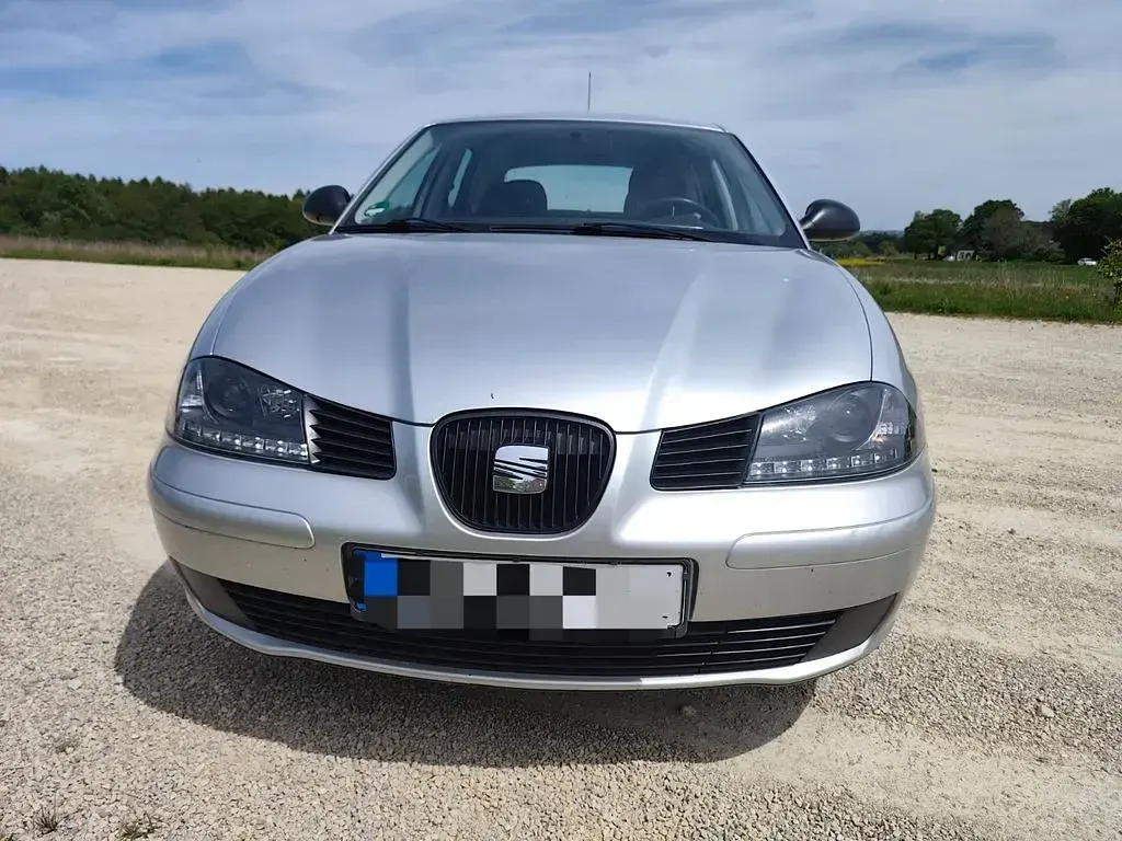 Gebraucht Seat Ibiza Stella 75 PS (55 kW) 2004 Silber Kleinwagen