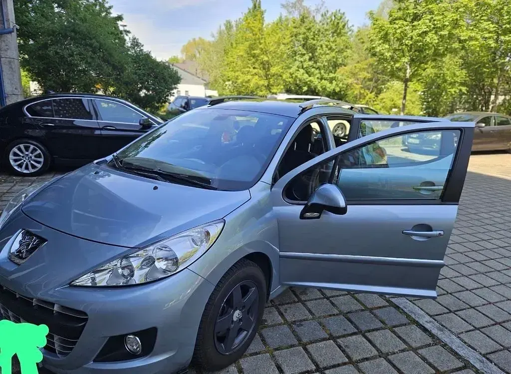 Gebraucht Peugeot 207 Premium 120 PS (88 kW) 2011 Blau Kombi