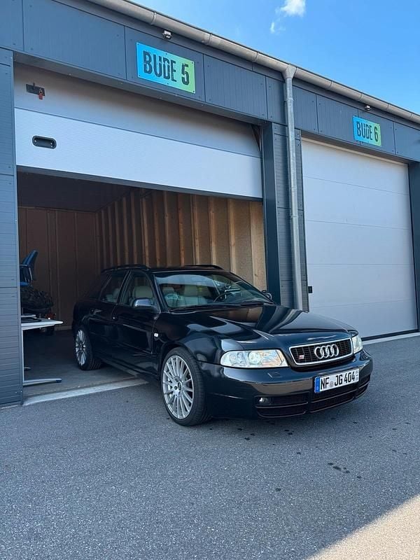 Schwarz Gebraucht 2000 Audi S4 Competition Kombi | 15.490 € (Guter Preis) - Bild 1/4