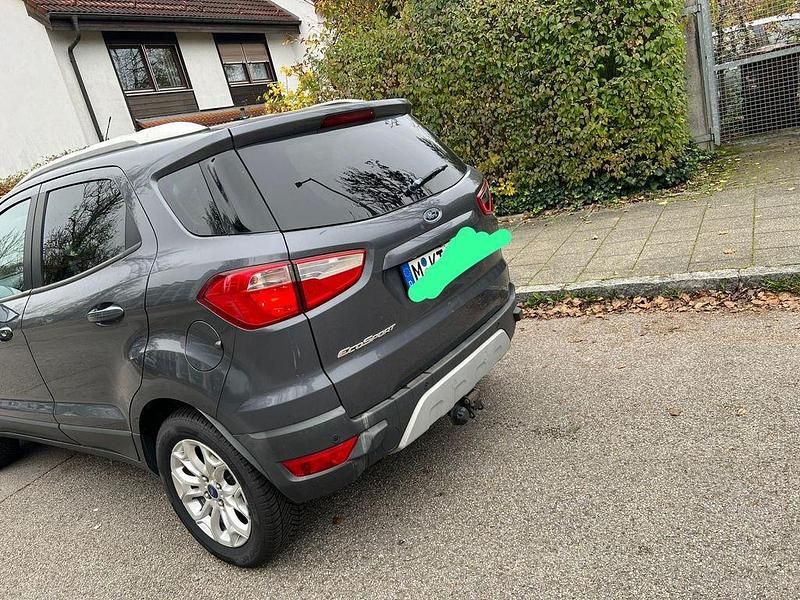 Gebraucht Ford Ecosport Titanium 111 PS (81 kW) 2016 Grau SUV