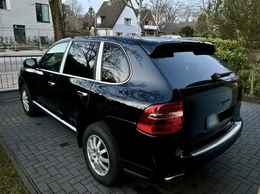 Second-hand Porsche Cayenne 290 CP (213 kW) 2008 Negru SUV