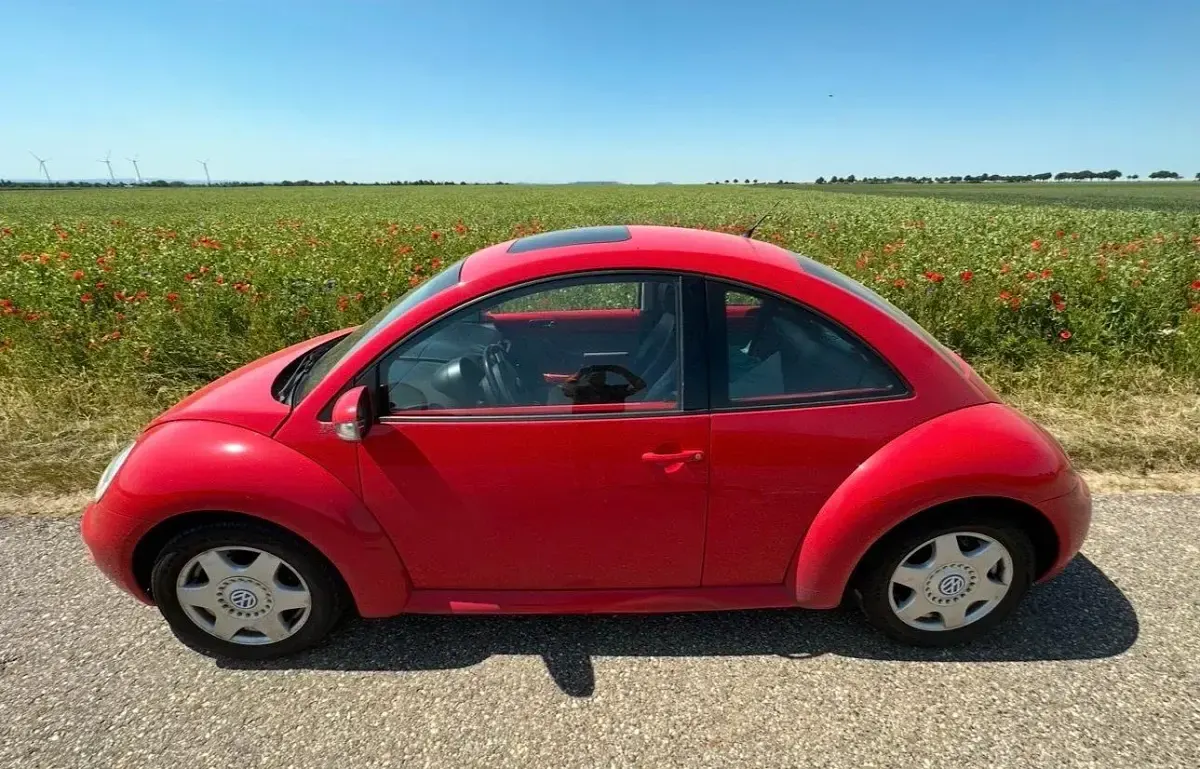 Gebraucht VW New Beetle 102 PS (75 kW) 2003 Rot Kleinwagen