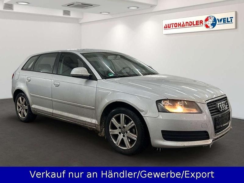 Gebraucht Audi A3 Attraction 125 PS (91 kW) 2009 Silber Kleinwagen