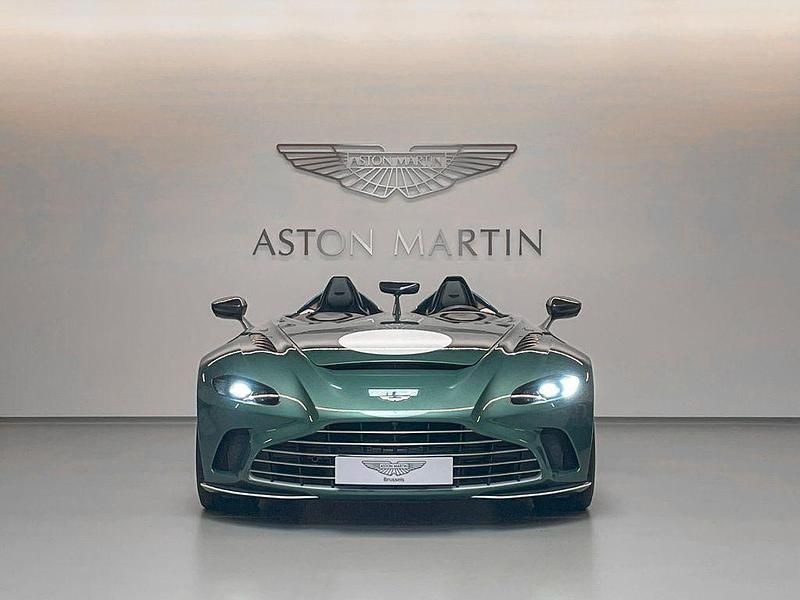 Neu Aston Martin V12 Speedster 700 PS (514 kW) 2025 Grün Coupé