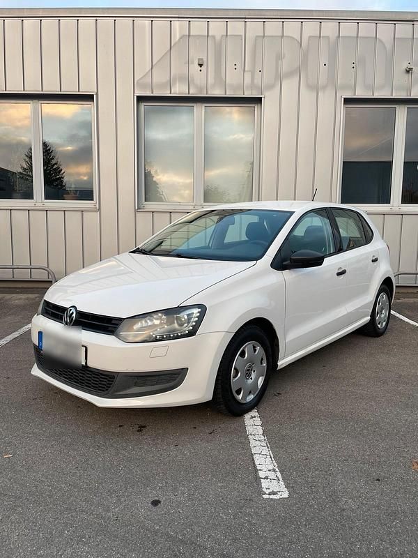Weiß Gebraucht 2011 VW Polo Kleinwagen | 3.400 € (Guter Preis) - Bild 1/4