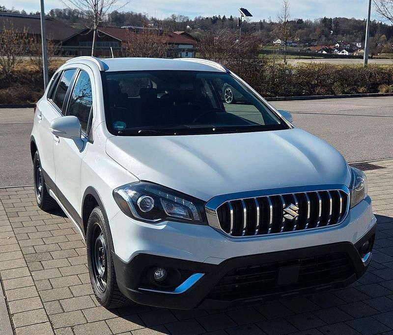 Gebraucht Suzuki SX4 140 PS (102 kW) 2018 Weiß SUV