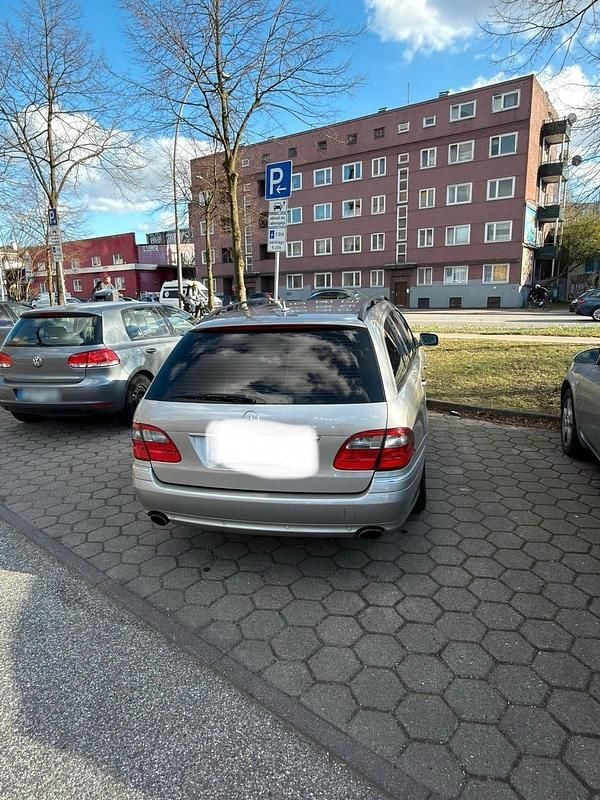 Gebraucht Mercedes E320 224 PS (164 kW) 2009 Silber Kombi