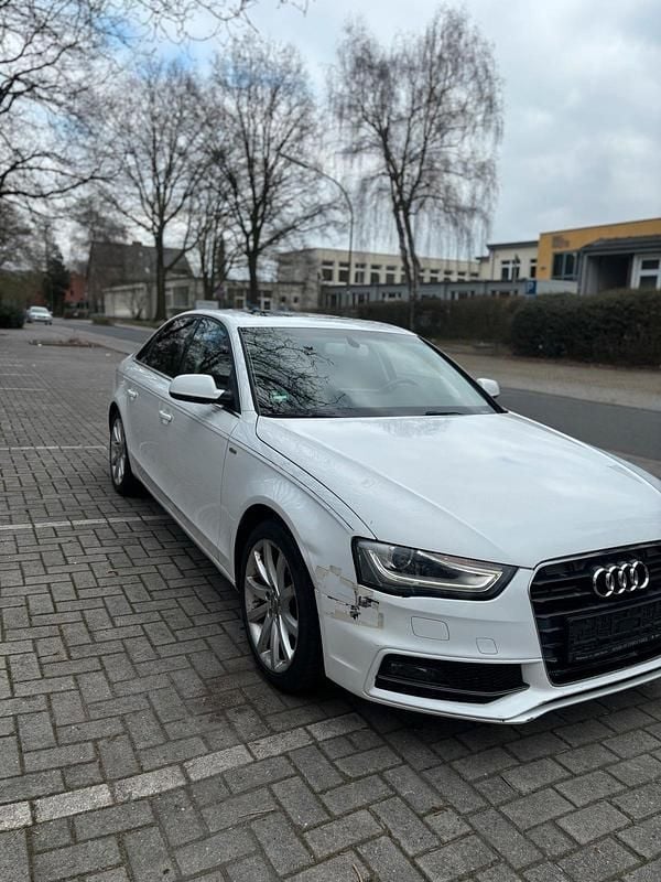 Gebraucht Audi A4 S-Line 211 PS (155 kW) 2013 Weiß Limousine