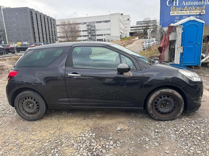 Gebraucht Citroën DS3 So Chic 120 PS (88 kW) 2011 Farbe schwarz obsidien/metalli Kleinwagen