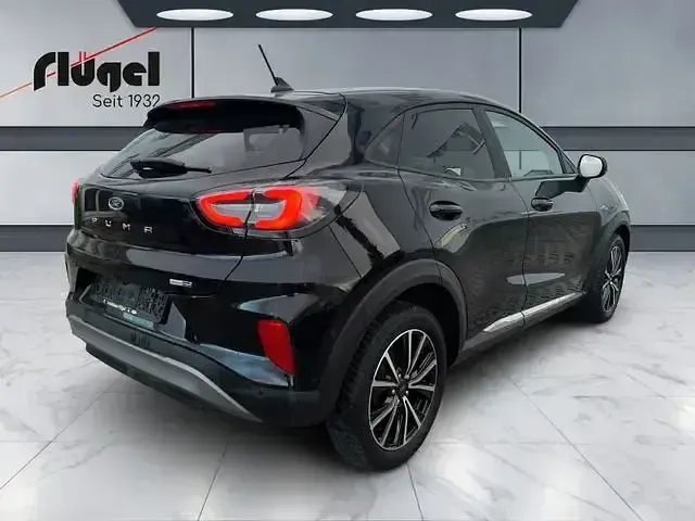 Używany Ford Puma Titanium 125 KM (91 kW) 2021 Czarny SUV