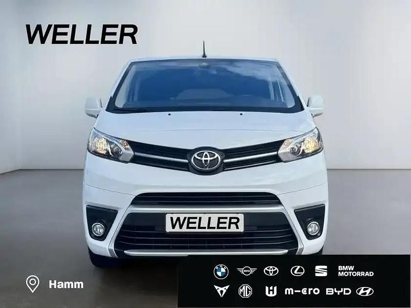 Gebraucht Toyota Proace Team 144 PS (105 kW) 2023 Ice white (weiss) Van / Kleinbus
