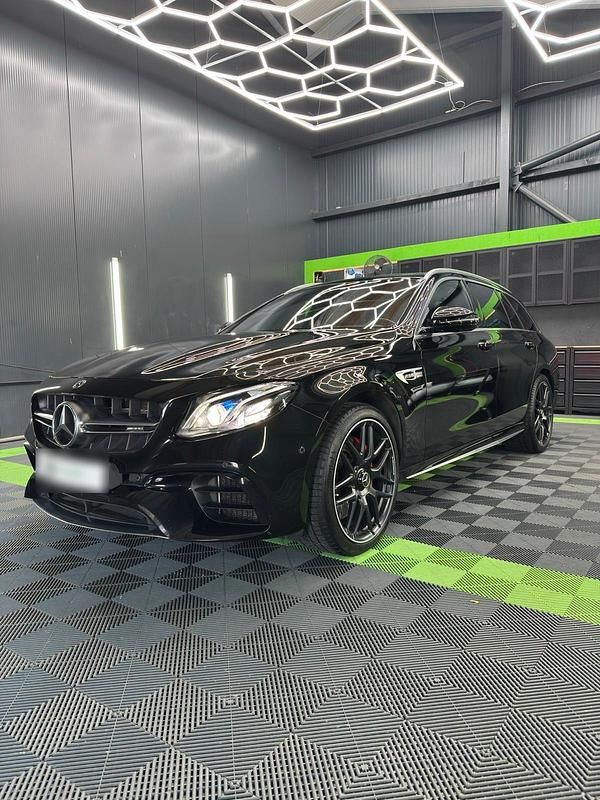 Gebraucht Mercedes E63S AMG 612 PS (450 kW) 2019 Schwarz Kombi