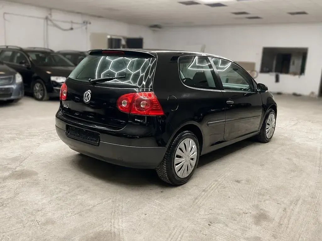 Gebraucht VW Golf IV Trendline 75 PS (55 kW) 2005 Schwarz Limousine