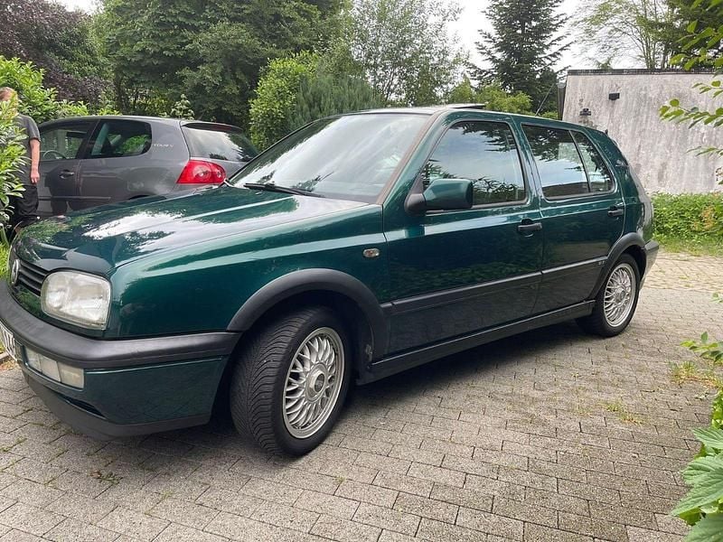 Grün Gebraucht 1996 VW Golf III GT Kleinwagen | 4.599 € (Etwas zu teuer) - Bild 1/4