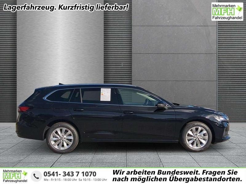 Onyxschwarz metallic Neu 2025 Skoda Superb Selection Kombi | 42.290 € (Guter Preis) - Bild 1/4