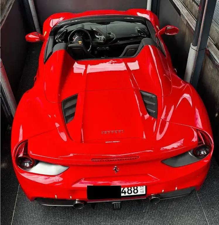 Gebraucht Ferrari 488 670 PS (492 kW) 2017 Rot Cabrio