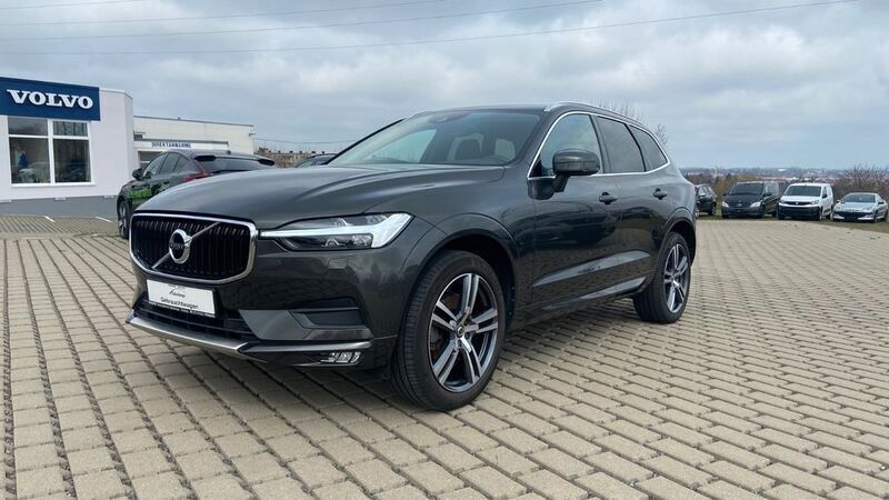 Grau Gebraucht 2021 Volvo XC60 Momentum SUV | 32.900 € (Guter Preis) - Bild 1/4