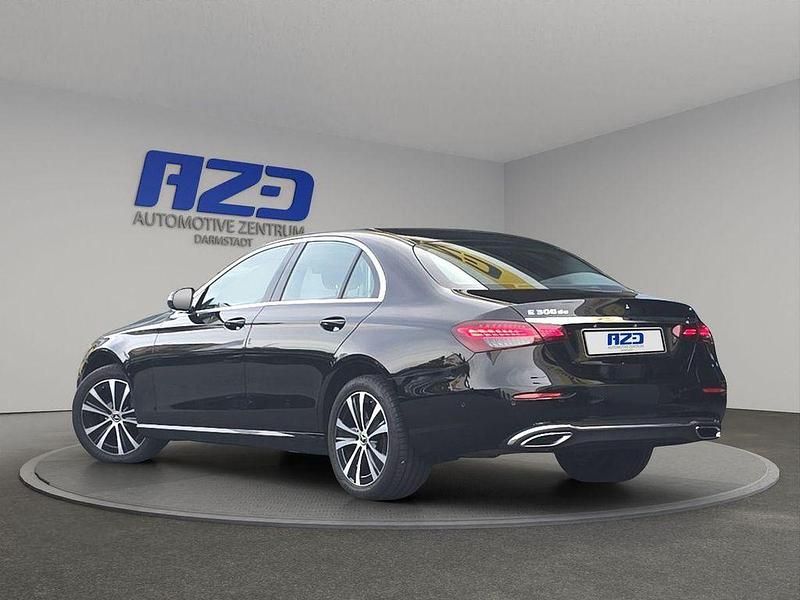 Gebraucht Mercedes E300 306 PS (225 kW) 2022 Schwarz  unilack Limousine