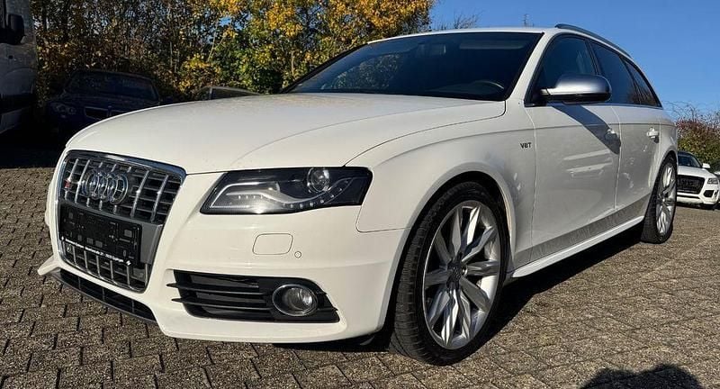 Weiß Gebraucht 2009 Audi S4 Comfort Kombi | 14.850 € (Guter Preis) - Bild 1/4
