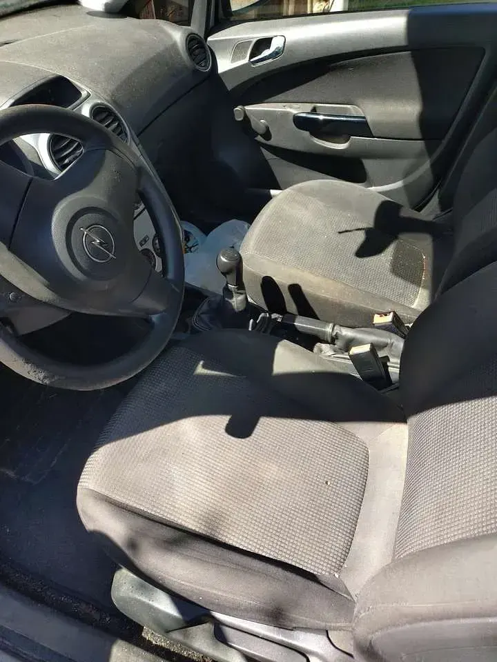 Używany Opel Corsa Enjoy 60 KM (44 kW) 2011 Hatchback