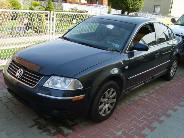Gebraucht VW Passat 150 PS (110 kW) 2001 Blau Limousine