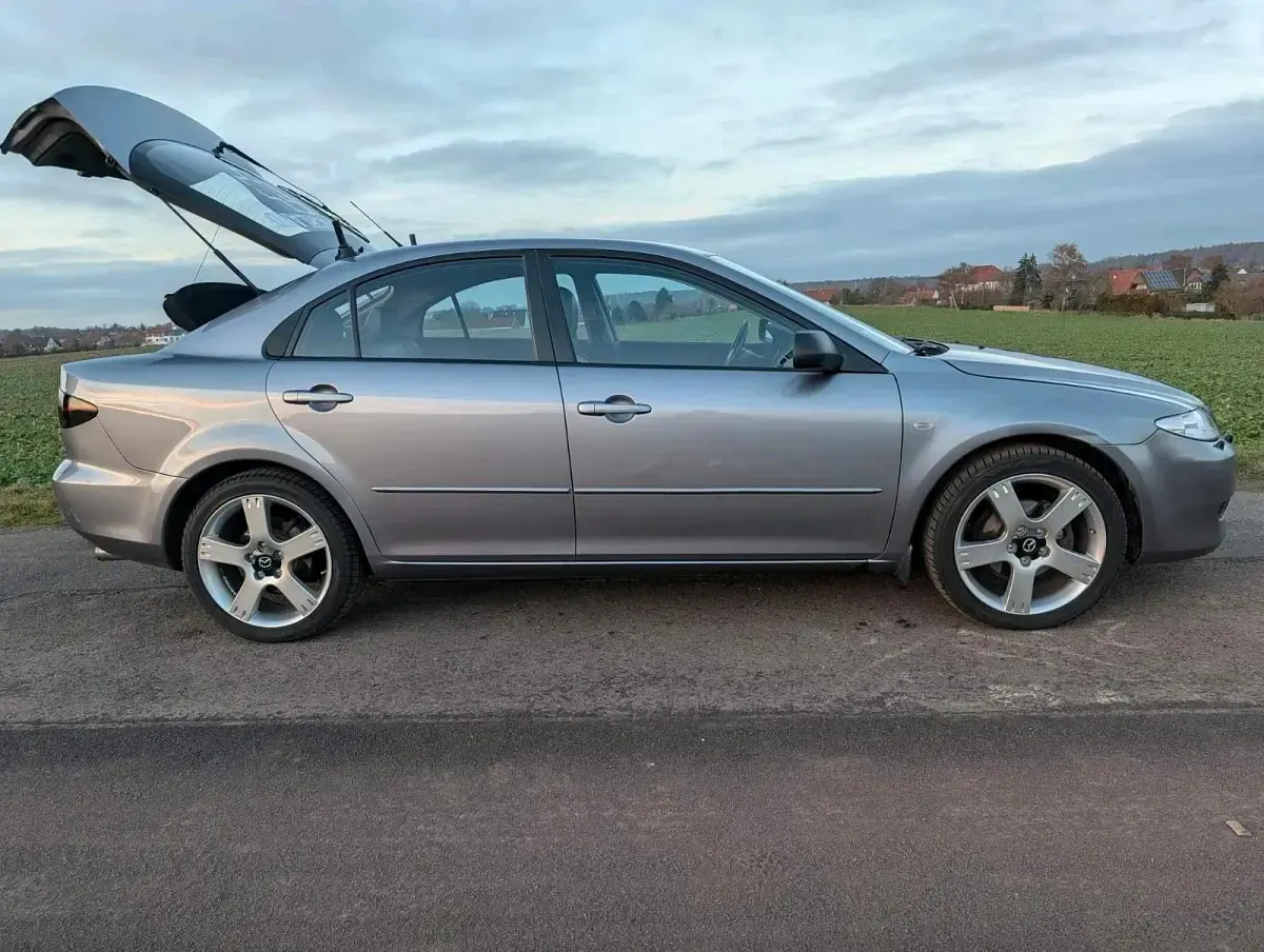 Gebraucht Mazda 6 160 PS (117 kW) 2004 Silber Limousine