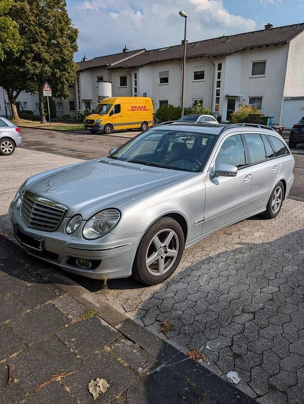 Gebraucht Mercedes E280 Elegance 197 PS (144 kW) 2007 Silber Kombi